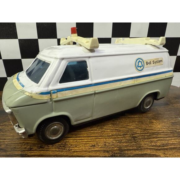 Vintage BELL SYSTEM TELEPHONE Van Toy BANK Western Stamping Corp W Stopper - Picture 2 of 11